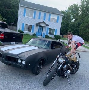 Meet your Posher, Justin